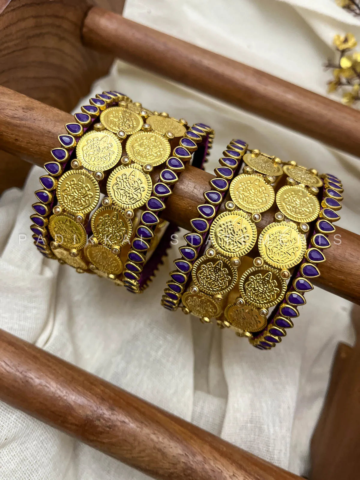 Vedika Kundan Bangle Set – Indigo and Gold