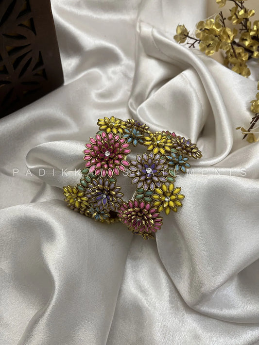 Vasantha Varnam Floral Kundan Set - Multicolour – image 2