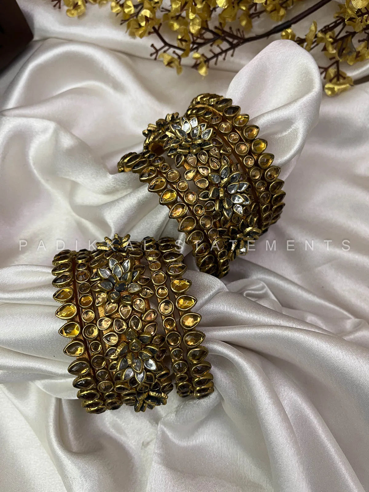 Golden Aura Floral Kundan Set - Gold and Ivory – image 2