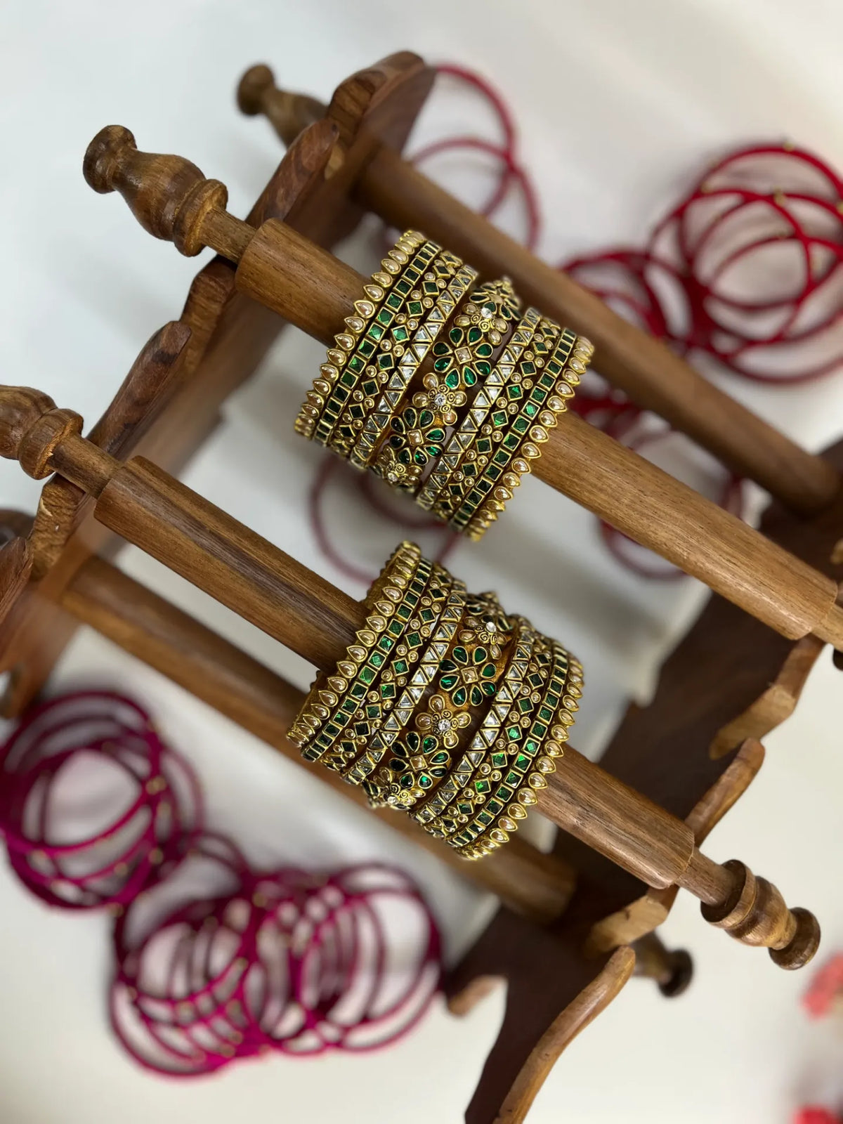 Victorian Emerald Green Kundan Bridal Bangle Set | Bride – Emerald Green & Gold Pearl