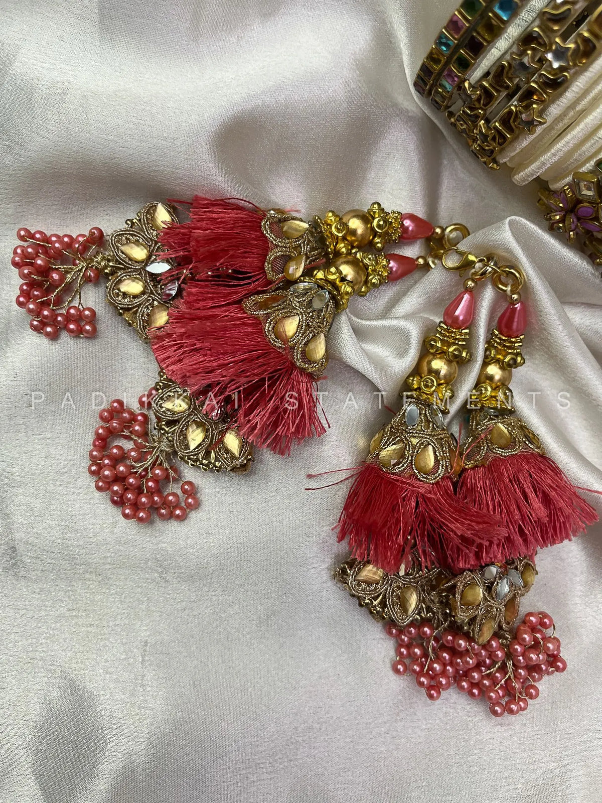Ivory White Kundan Bangles for Bride |  Pastel Mela – image 5